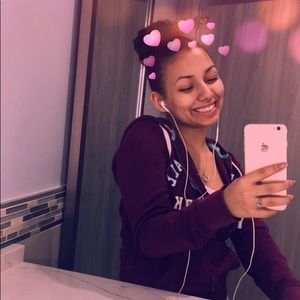 Meet your Posher, Victoria